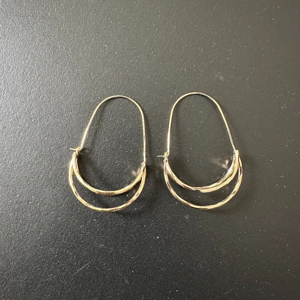 Golden Crescent Cutout Wire Hoop Earrings
